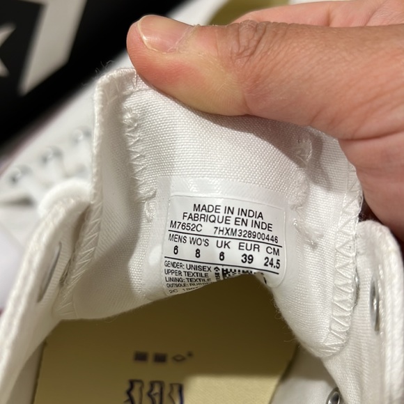 Sold Converse All Star Brand New White shoes Size 8 - Picture 3 of 5